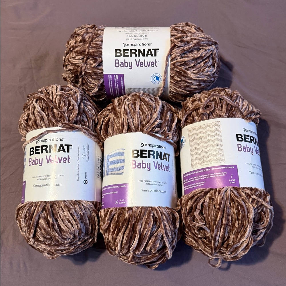Baby Velvet Yarn - Brown